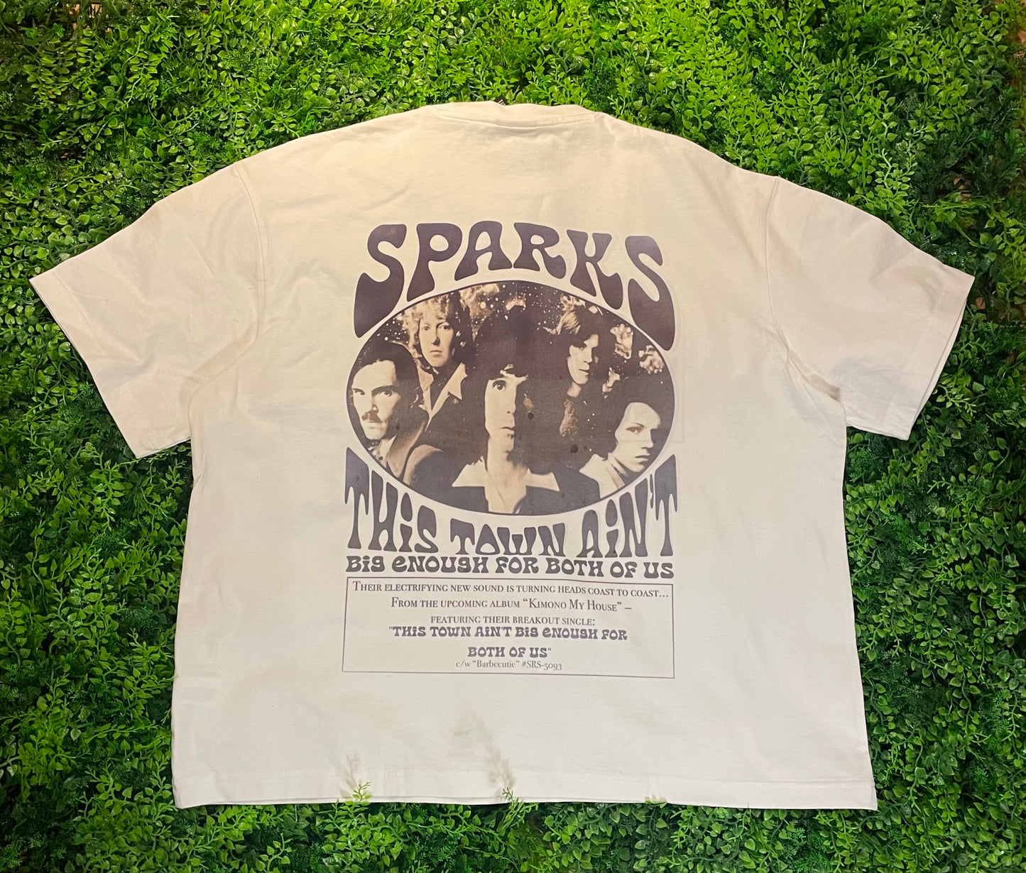 Sparks graphic tee